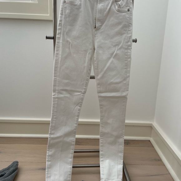 Citizens of Humanity withe jeans in size 23 - Picture 3 of 4